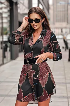 Abito a camicia nera a fantasia fashion con polsini e risvolto