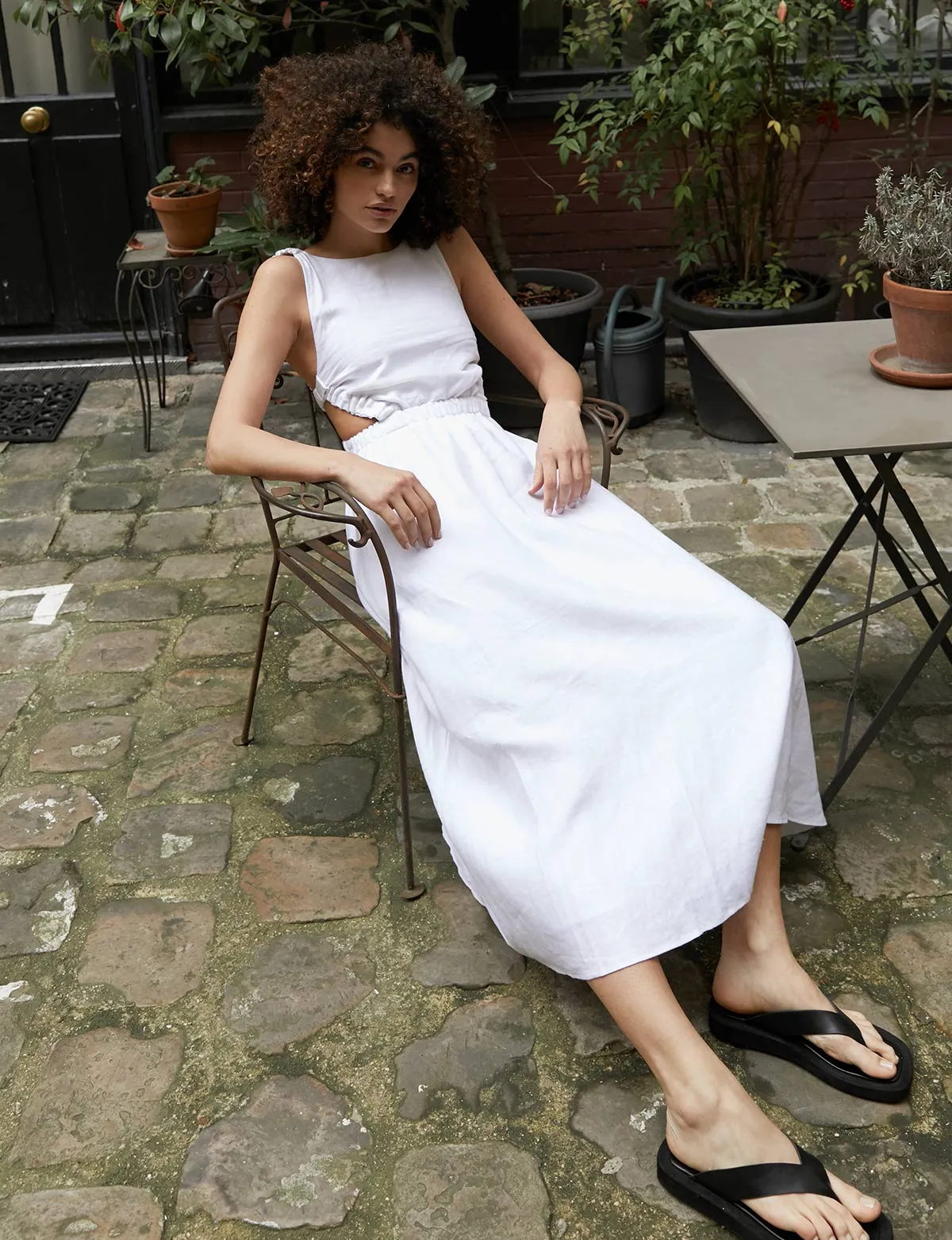 Beatrice Dress in White Linen -BESTSELLER