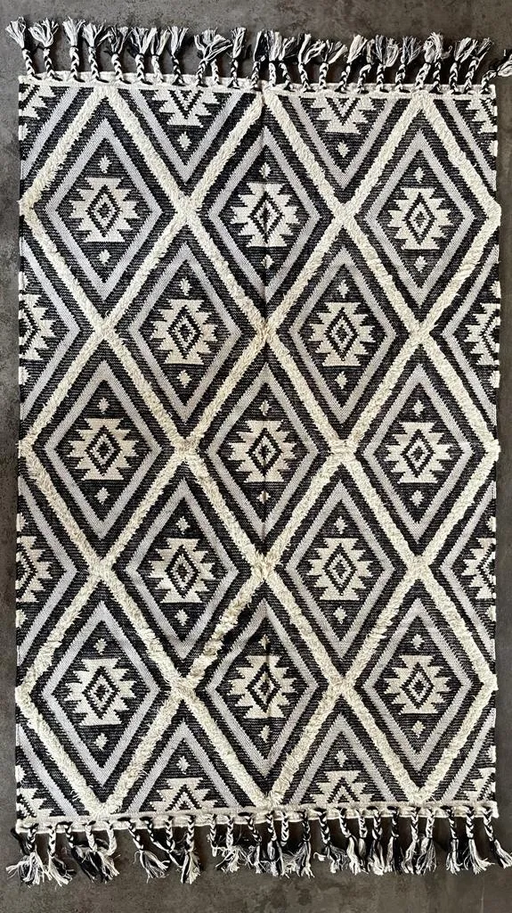 Hand Knotted Wool & Cotton RUG 39