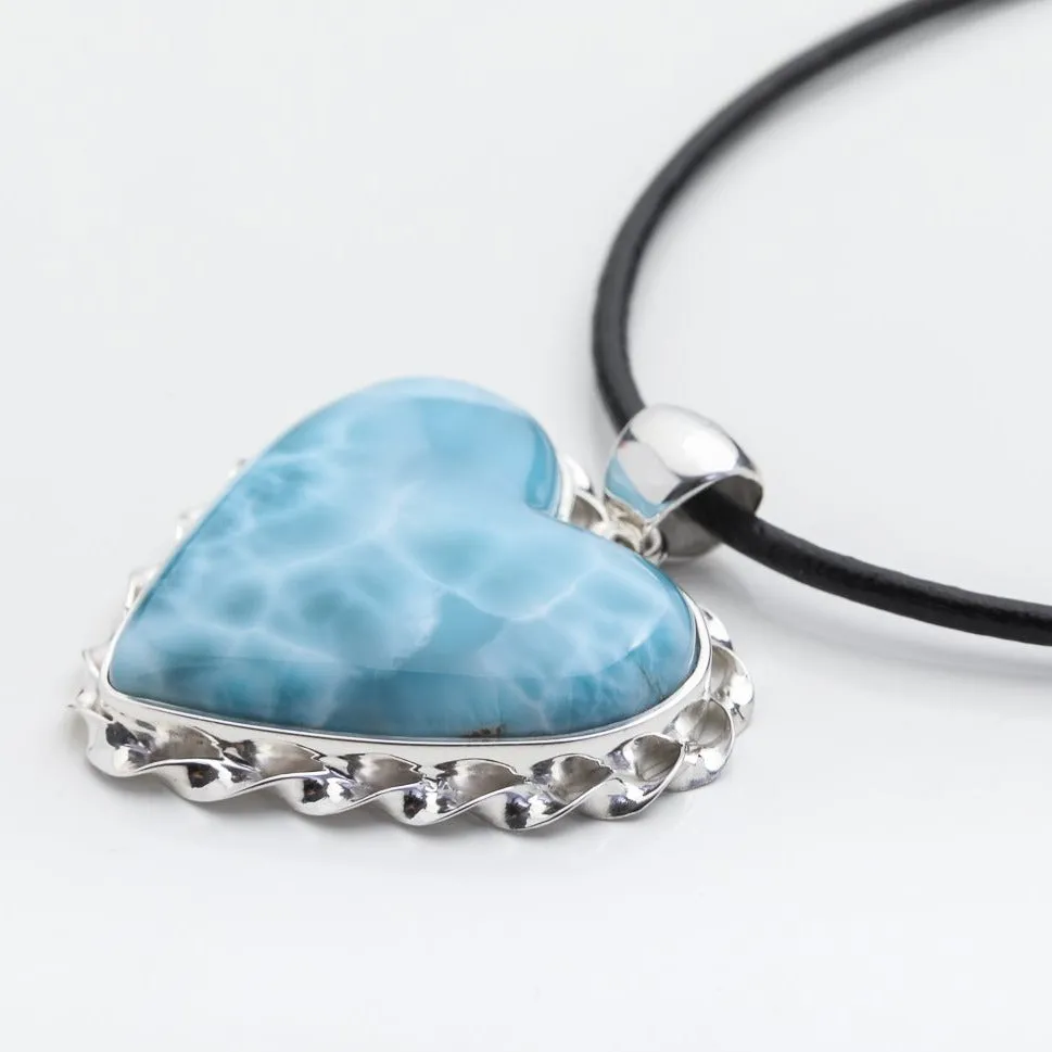 Heart Pendant Ana Gabriela