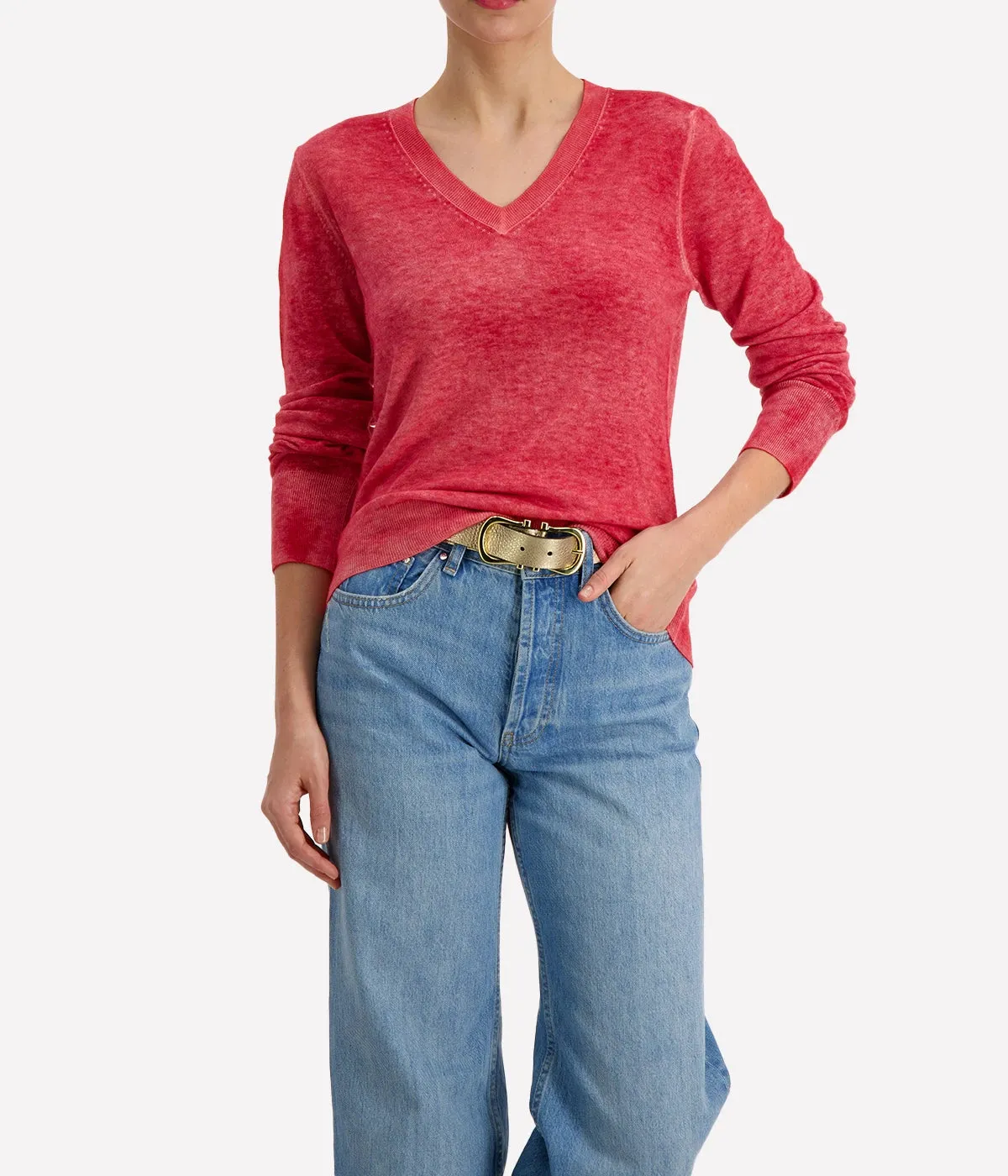 V Neck Distressed Pullover in Camelia