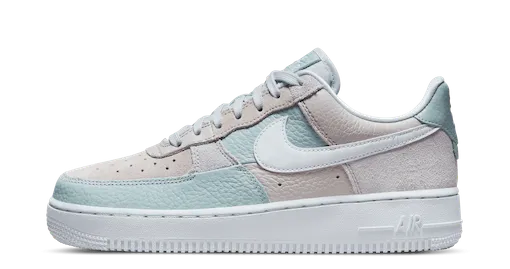 WOMEN'S  NIKE AIR FORCE 1 '07