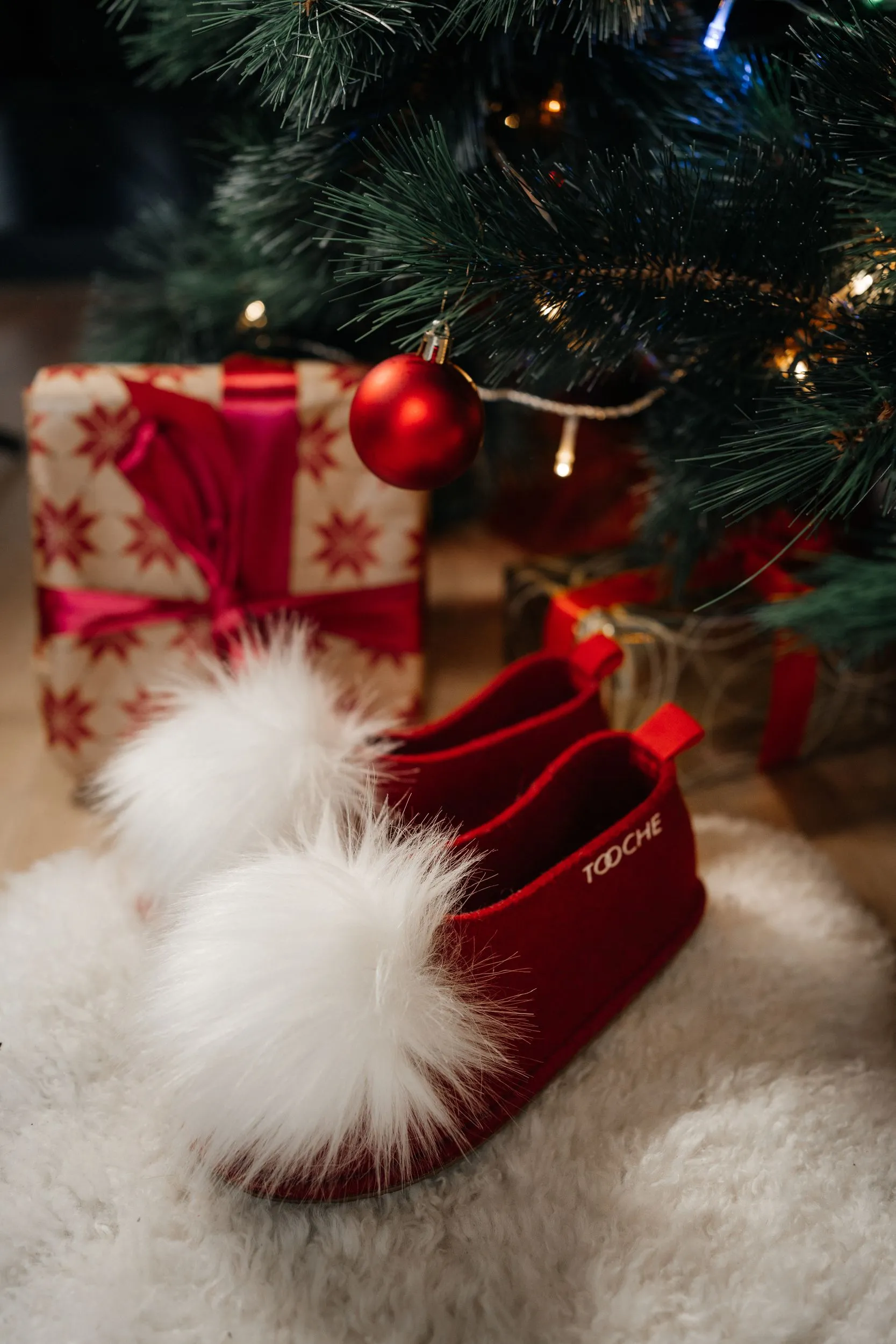 XMAS pom pom kids slippers